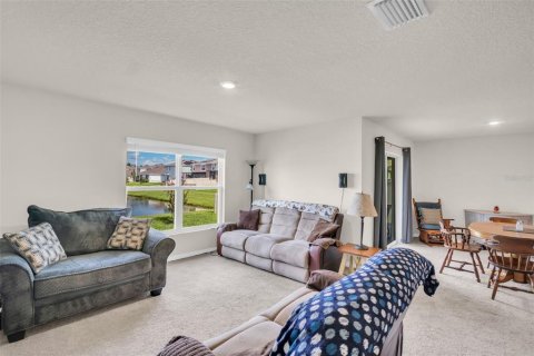 Casa en venta en Zephyrhills, Florida, 4 dormitorios, 171.5 m2 № 1793836 - foto 15