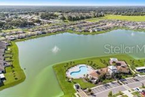 Casa en venta en Zephyrhills, Florida, 4 dormitorios, 171.5 m2 № 1793836 - foto 12