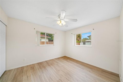 Villa ou maison à vendre à Saint Petersburg, Floride: 3 chambres, 125.98 m2 № 2398356 - photo 18