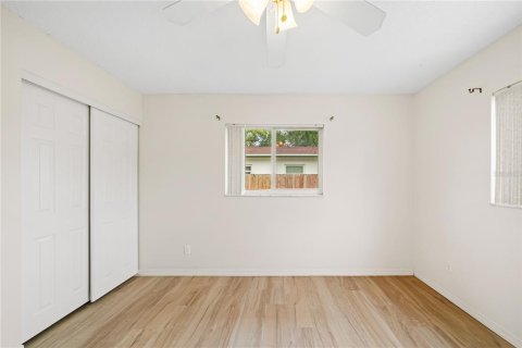 Villa ou maison à vendre à Saint Petersburg, Floride: 3 chambres, 125.98 m2 № 2398356 - photo 17
