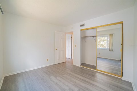 Condominio en venta en Clearwater, Florida, 2 dormitorios, 85.66 m2 № 2108532 - foto 13