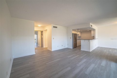 Condominio en venta en Clearwater, Florida, 2 dormitorios, 85.66 m2 № 2108532 - foto 6