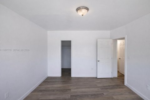 Apartment in Miami Beach, Florida 1 bedroom № 2059566 - photo 8