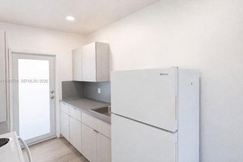 Apartment in Miami Beach, Florida 1 bedroom № 2059566