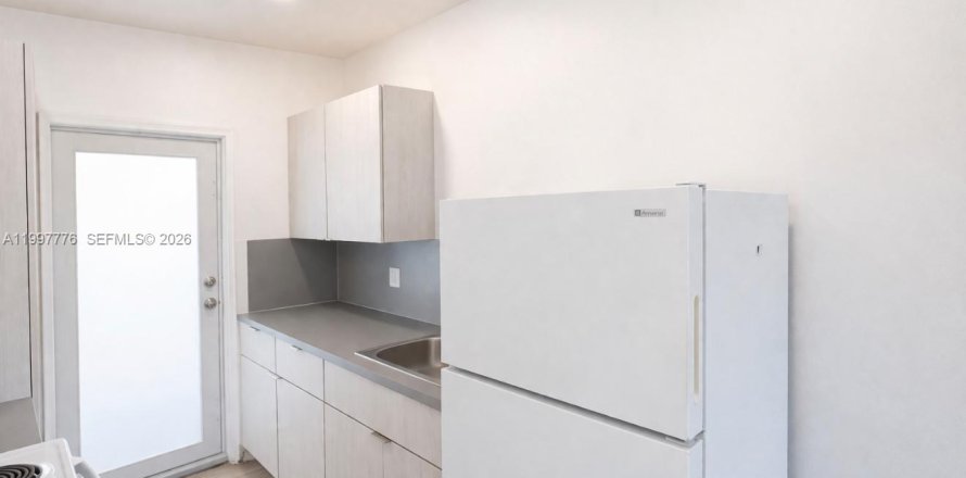 Apartment in Miami Beach, Florida 1 bedroom № 2059566