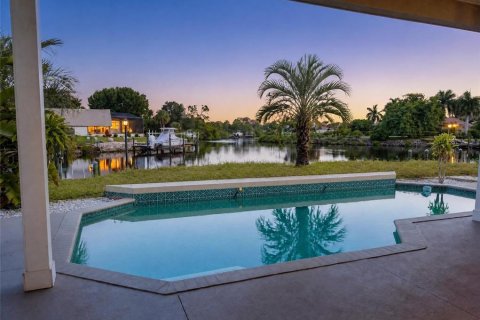 Villa ou maison à vendre à Port Charlotte, Floride: 4 chambres, 440.91 m2 № 2208123 - photo 13