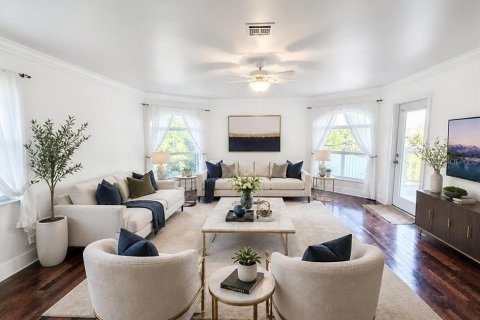 Villa ou maison à vendre à Port Charlotte, Floride: 4 chambres, 440.91 m2 № 2208123 - photo 4