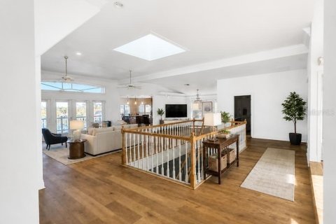 Villa ou maison à vendre à Port Charlotte, Floride: 4 chambres, 440.91 m2 № 2208123 - photo 6