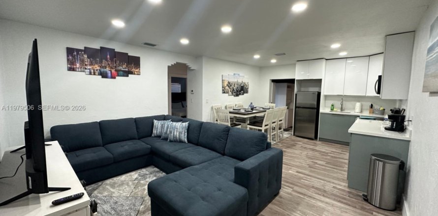 Villa ou maison à Miami, Floride 3 chambres, 104.7 m2 № 2046352