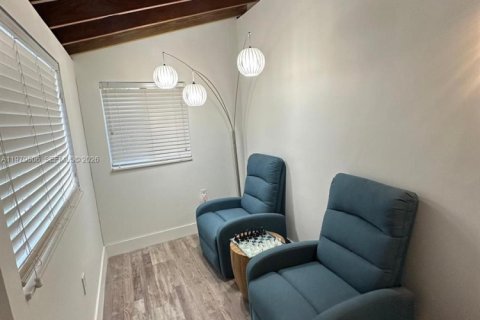 Villa ou maison à louer à Miami, Floride: 3 chambres, 104.7 m2 № 2046352 - photo 8