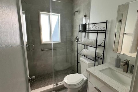 Villa ou maison à louer à Miami, Floride: 3 chambres, 104.7 m2 № 2046352 - photo 5