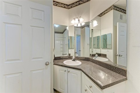 Copropriété à vendre à Bradenton, Floride: 2 chambres, 97.36 m2 № 2095536 - photo 24