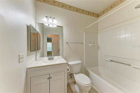 Copropriété à vendre à Bradenton, Floride: 2 chambres, 97.36 m2 № 2095536 - photo 29