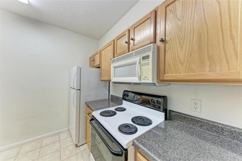 Copropriété à vendre à Bradenton, Floride: 2 chambres, 97.36 m2 № 2095536 - photo 14