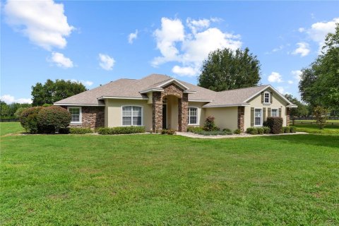 House in Oxford, Florida 5 bedrooms, 271.27 sq.m. № 1758206 - photo 2