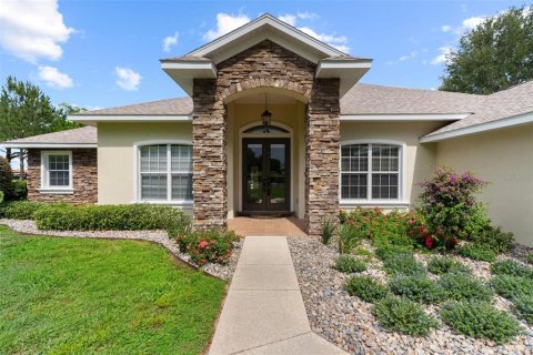 House in Oxford, Florida 5 bedrooms, 271.27 sq.m. № 1758206 - photo 3