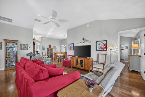 Villa ou maison à vendre à The Villages, Floride: 3 chambres, 162.86 m2 № 2400483 - photo 8