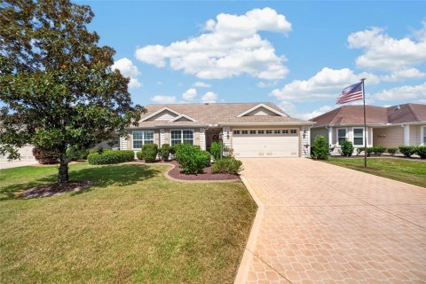 Villa ou maison à vendre à The Villages, Floride: 3 chambres, 162.86 m2 № 2400483 - photo 2