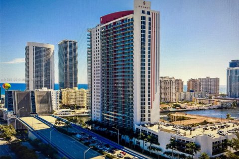 Copropriété à vendre à Hallandale Beach, Floride: 2 chambres, 95.69 m2 № 1961802 - photo 23
