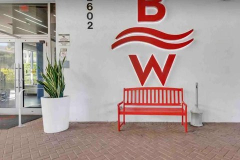 Copropriété à vendre à Hallandale Beach, Floride: 2 chambres, 95.69 m2 № 1961802 - photo 9