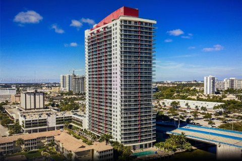 Copropriété à vendre à Hallandale Beach, Floride: 2 chambres, 95.69 m2 № 1961802 - photo 4