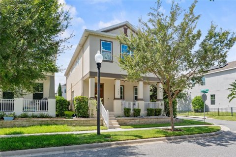 House in Winter Garden, Florida 3 bedrooms, 191.19 sq.m. № 1894083 - photo 1