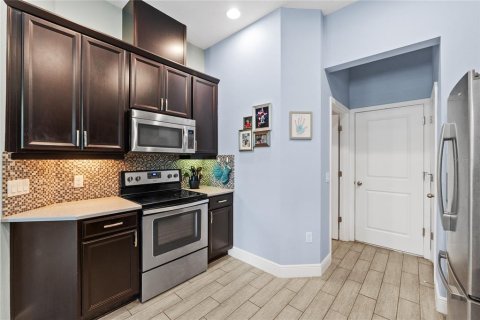 House in Winter Garden, Florida 3 bedrooms, 191.19 sq.m. № 1894083 - photo 11