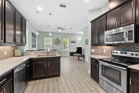 House in Winter Garden, Florida 3 bedrooms, 191.19 sq.m. № 1894083 - photo 14