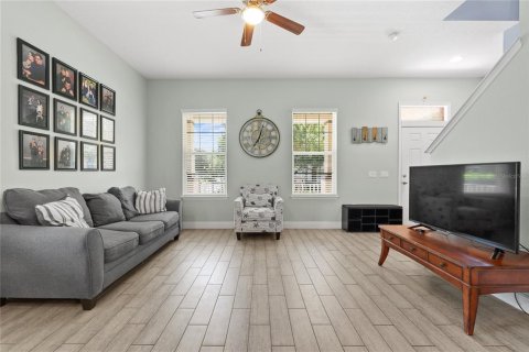 House in Winter Garden, Florida 3 bedrooms, 191.19 sq.m. № 1894083 - photo 4