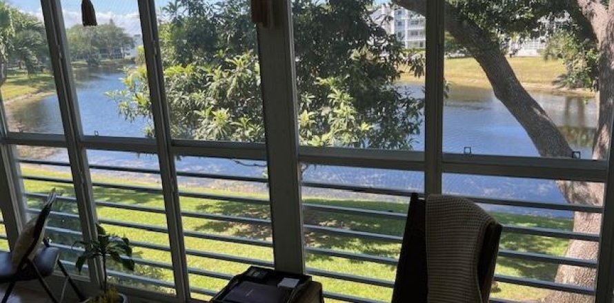 Condo in Deerfield Beach, Florida, 2 bedrooms № 1134976