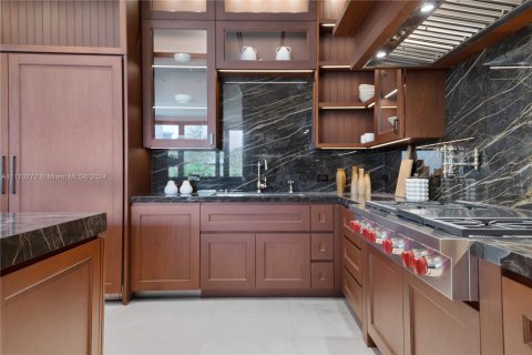 Villa ou maison à vendre à Bal Harbour, Floride: 6 chambres, 686.55 m2 № 1700029 - photo 8