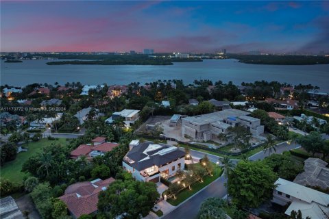 Villa ou maison à vendre à Bal Harbour, Floride: 6 chambres, 686.55 m2 № 1700029 - photo 2