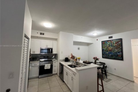 Condominio en alquiler en Doral, Florida, 2 dormitorios, 84.54 m2 № 1947991 - foto 9