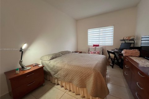 Condominio en alquiler en Doral, Florida, 2 dormitorios, 84.54 m2 № 1947991 - foto 12