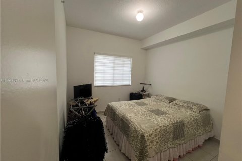 Condominio en alquiler en Doral, Florida, 2 dormitorios, 84.54 m2 № 1947991 - foto 3