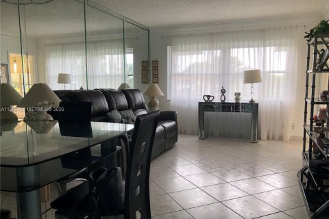 Condominio en venta en Lauderdale Lakes, Florida, 1 dormitorio, 63.55 m2 № 2081408 - foto 15