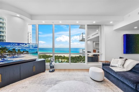 Condominio en venta en Miami Beach, Florida, 4 dormitorios, 345.32 m2 № 2024620 - foto 2
