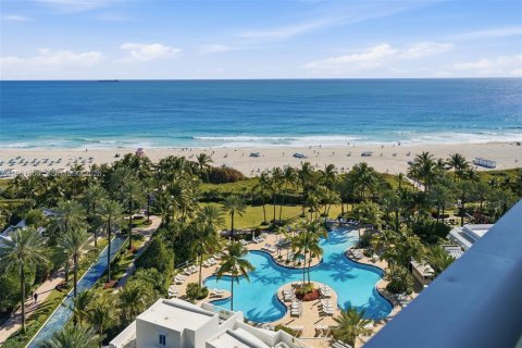 Condominio en venta en Miami Beach, Florida, 4 dormitorios, 345.32 m2 № 2024620 - foto 22