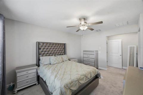 House in San Antonio, Florida 2 bedrooms, 149.94 sq.m. № 2155709 - photo 15