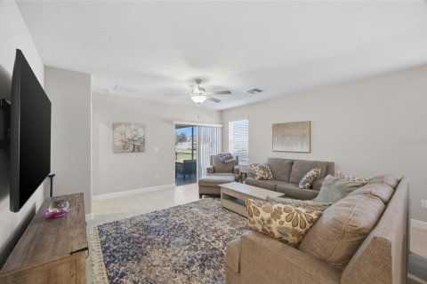 House in San Antonio, Florida 2 bedrooms, 149.94 sq.m. № 2155709 - photo 7