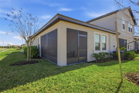 House in San Antonio, Florida 2 bedrooms, 149.94 sq.m. № 2155709 - photo 28