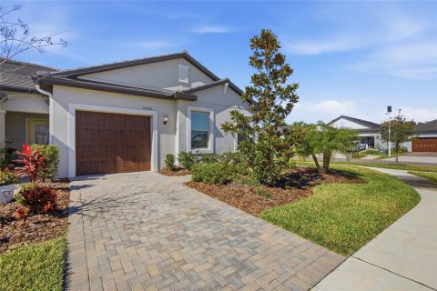 House in San Antonio, Florida 2 bedrooms, 149.94 sq.m. № 2155709 - photo 5