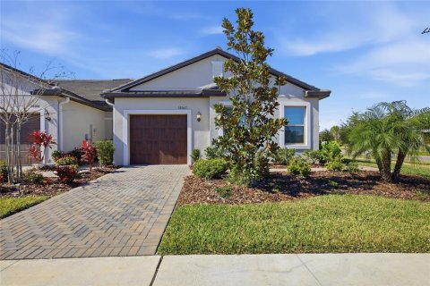 House in San Antonio, Florida 2 bedrooms, 149.94 sq.m. № 2155709 - photo 4