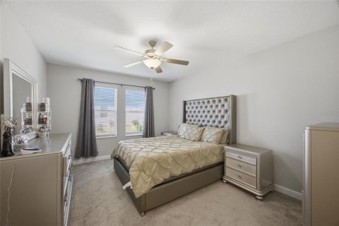 House in San Antonio, Florida 2 bedrooms, 149.94 sq.m. № 2155709 - photo 14