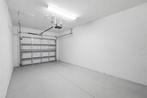 House in San Antonio, Florida 2 bedrooms, 149.94 sq.m. № 2155709 - photo 24