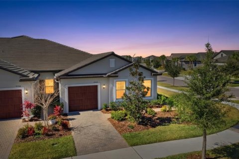 House in San Antonio, Florida 2 bedrooms, 149.94 sq.m. № 2155709 - photo 3