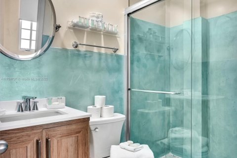 Condo in Miami Beach, Florida, 1 bedroom  № 1691240 - photo 18