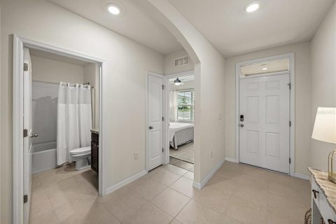 House in Zephyrhills, Florida 3 bedrooms, 156.35 sq.m. № 1834802 - photo 14