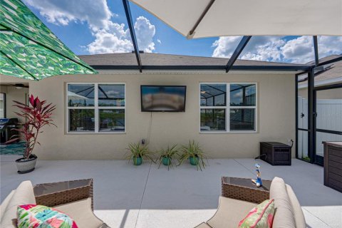 House in Zephyrhills, Florida 3 bedrooms, 156.35 sq.m. № 1834802 - photo 7