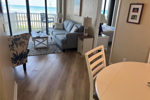 Condo in Flagler Beach, Florida, 3 bedrooms  № 1513729 - photo 18